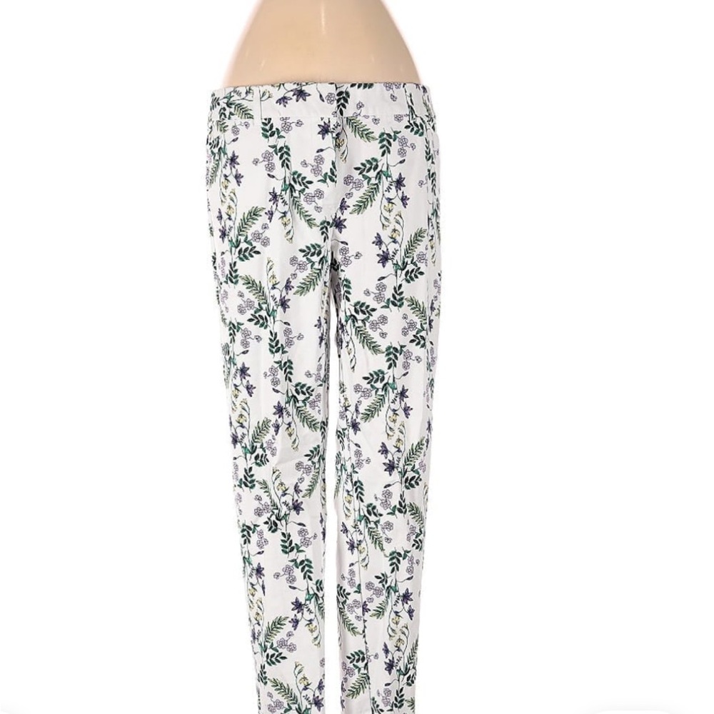 Liz Claiborne White Pants with Floral Design/Print